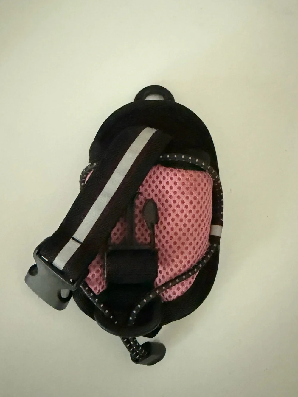 Pink and Black Mesh Running Armband clip-on mini Sleeve